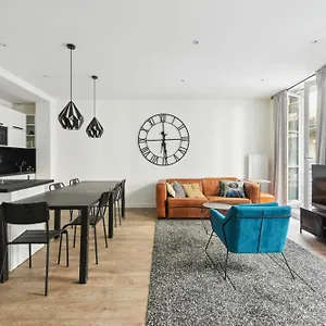 Elégant Dans Le Quartier Concorde à Apartamento