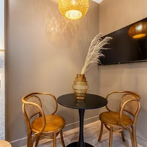 Sweett - Madeleine Apartamento