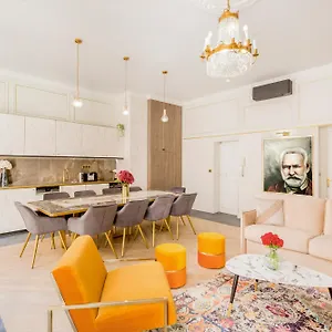 Merveil - Luxury - Louvre - Therese Apartment